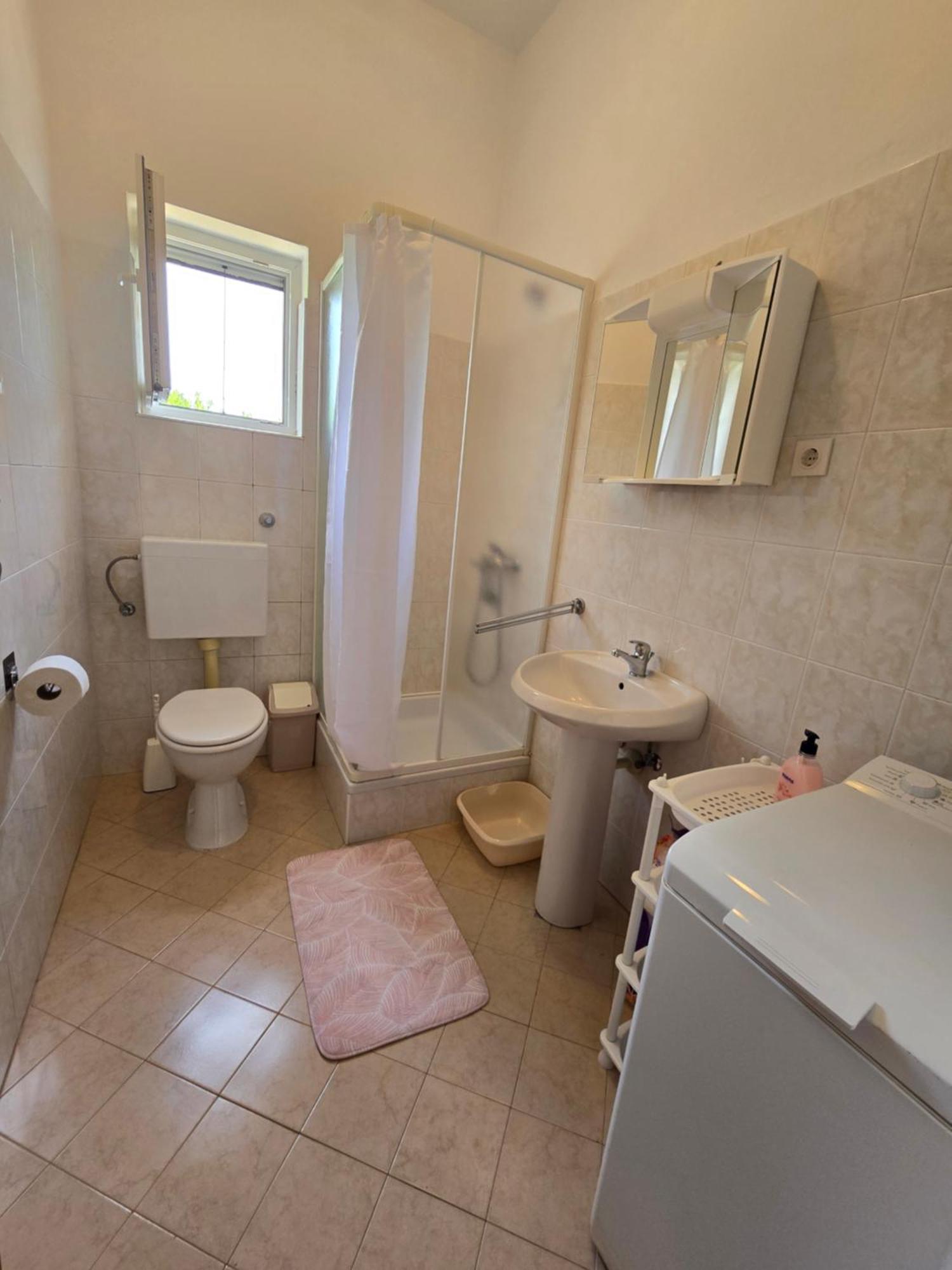 Apartman Nea Nin Exterior photo