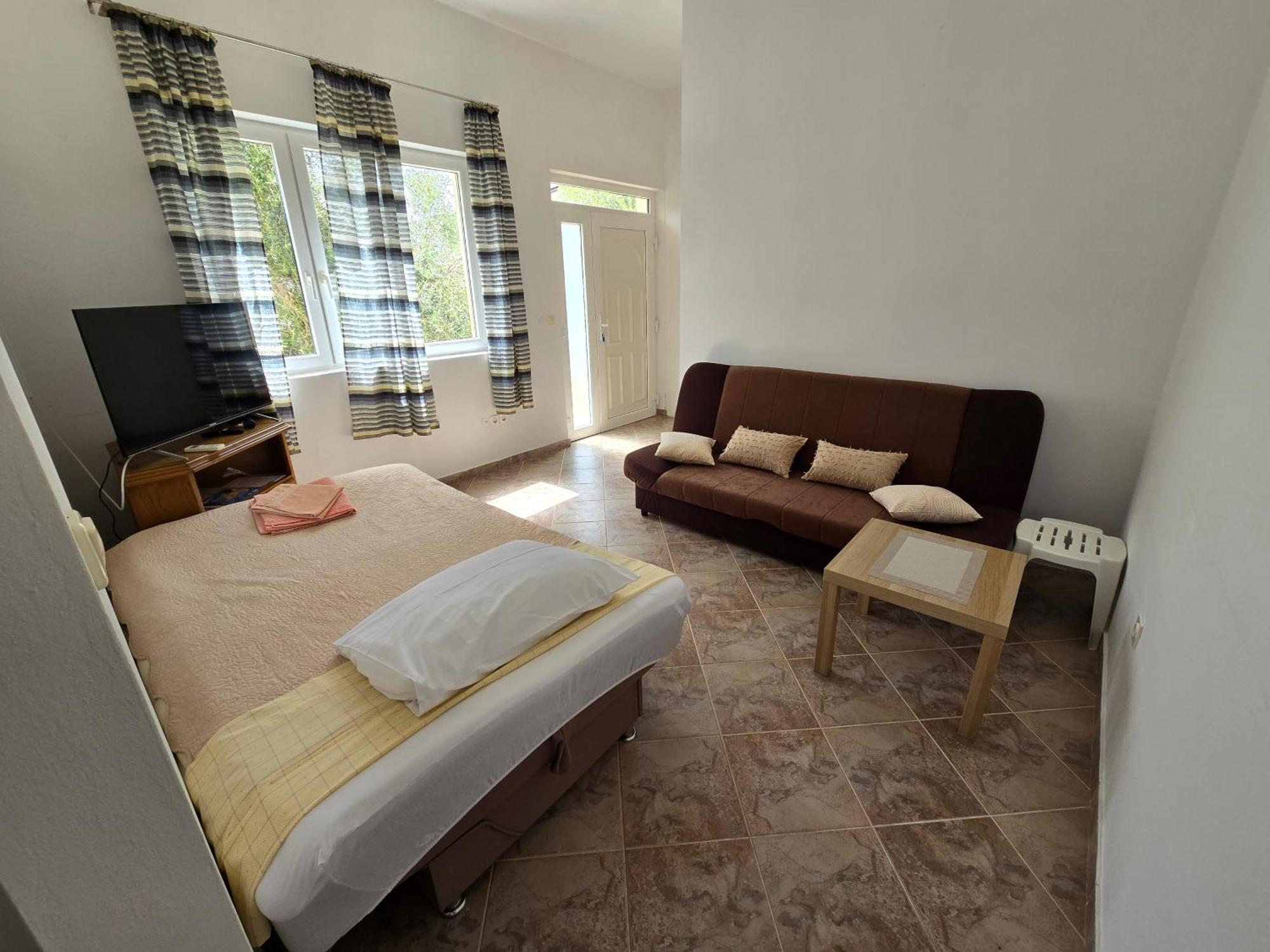 Apartman Nea Nin Exterior photo